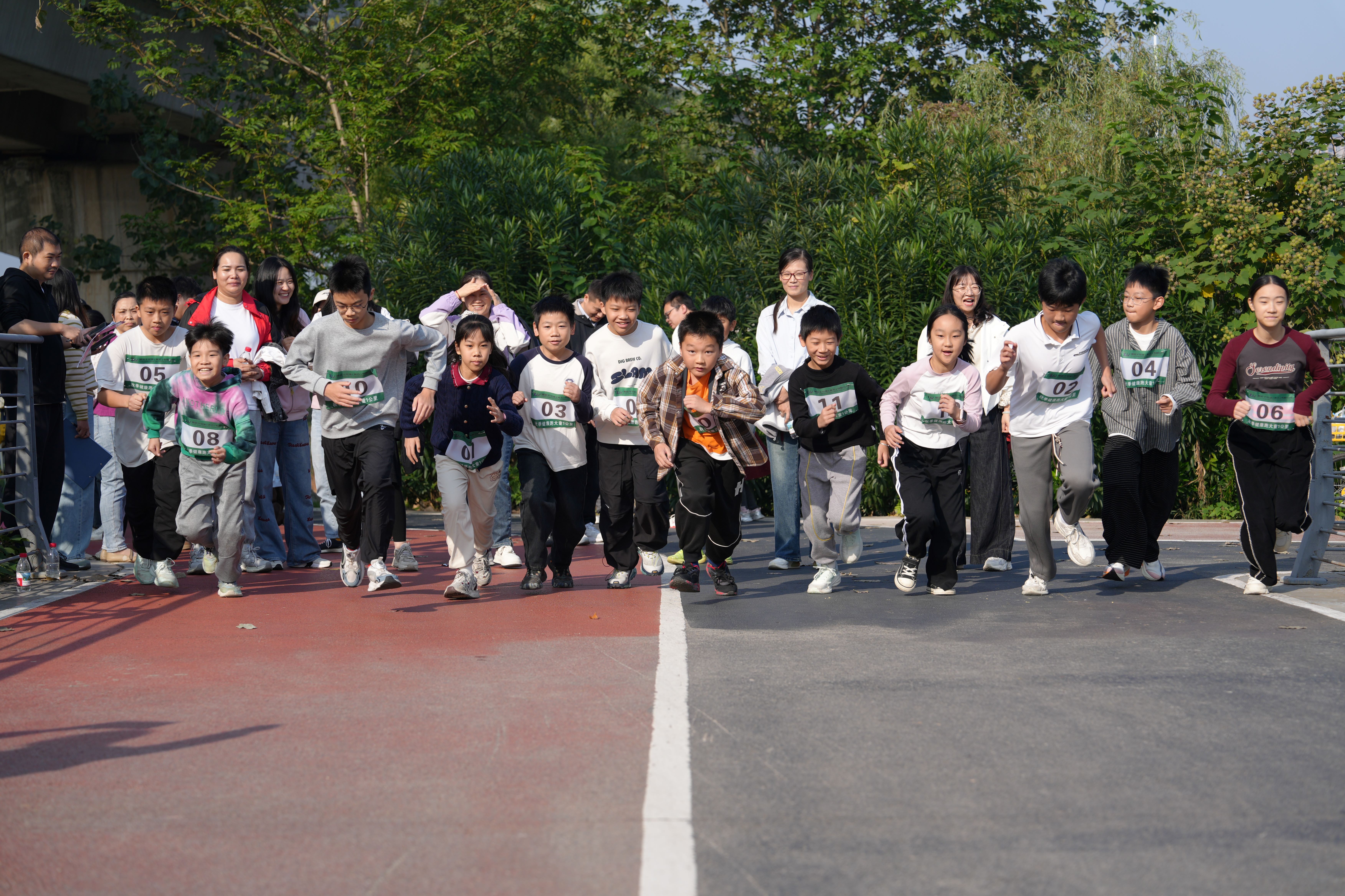 起跑-小孩00(1).jpg
